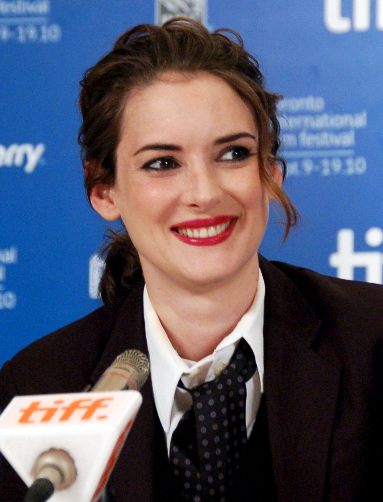 Winona Ryder photo