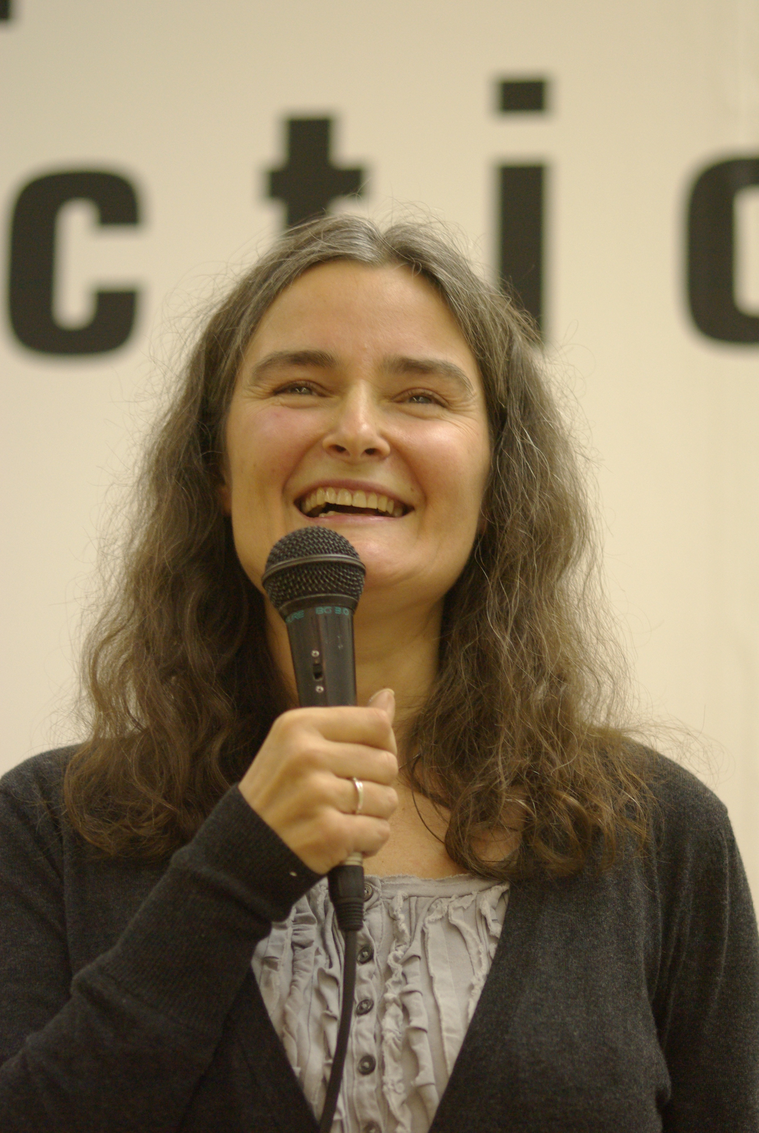 Vera Pavlova photo