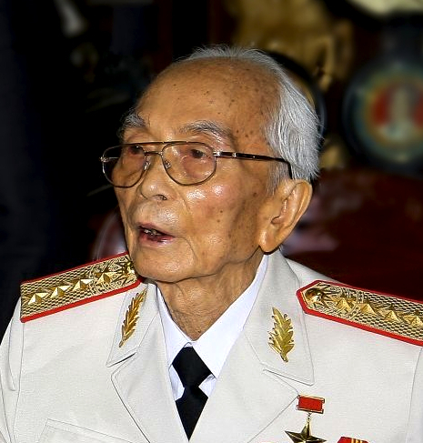 Vo Nguyen Giap photo