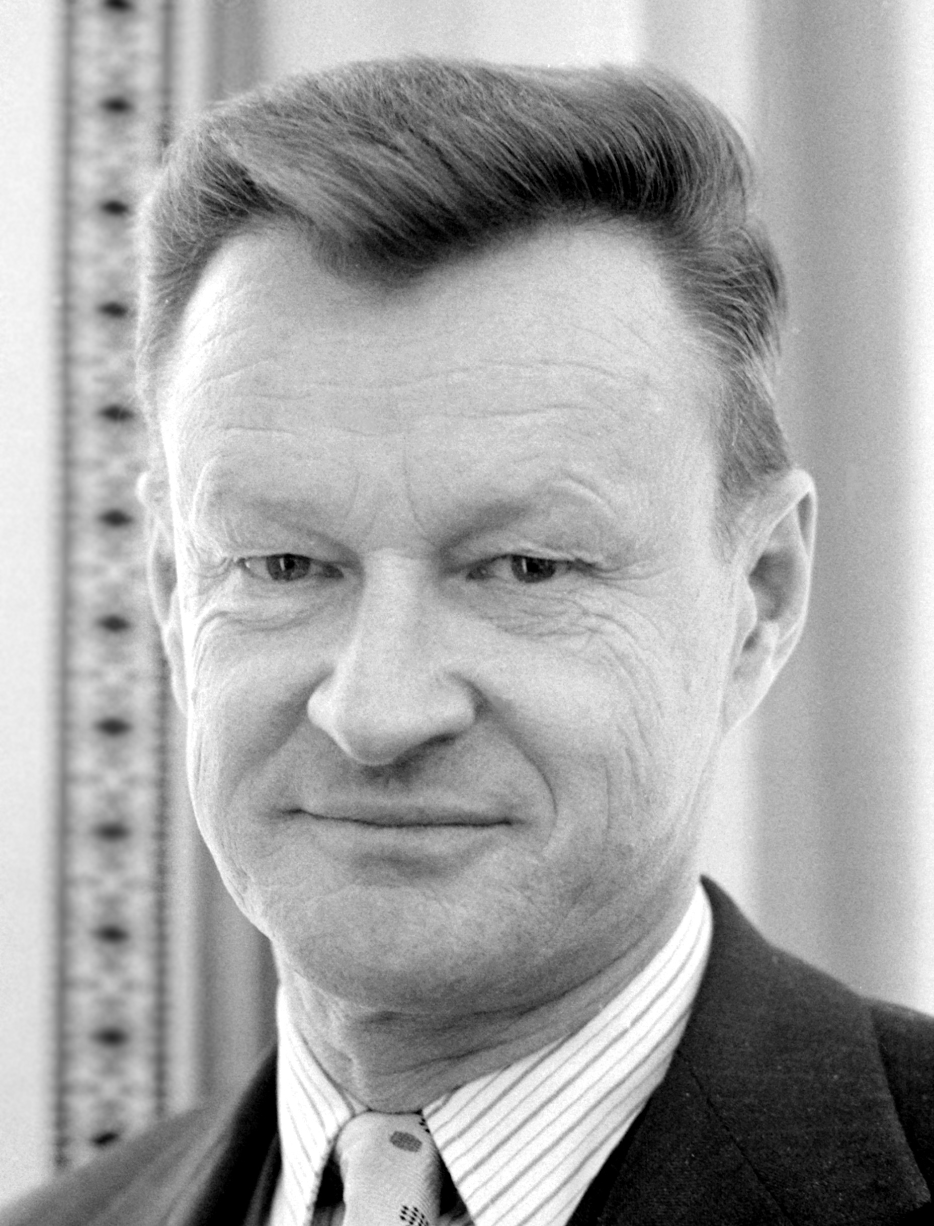 Zbigniew Brzeziński photo